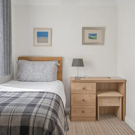 Blue Swallow Bed & Breakfast