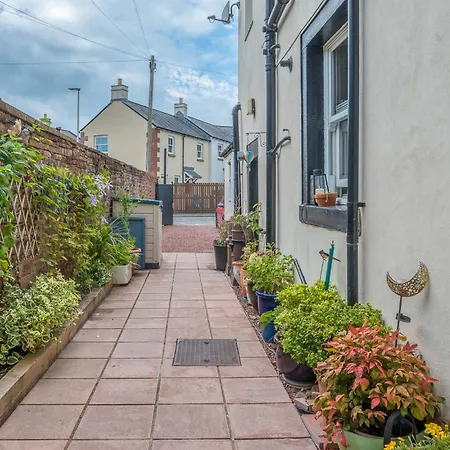 Blue Swallow Bed & Breakfast 4*