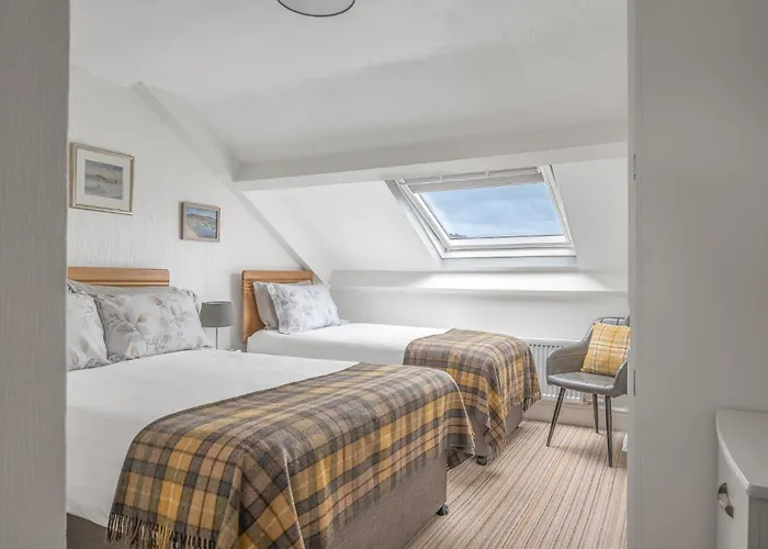 Blue Swallow Bed & Breakfast 4*